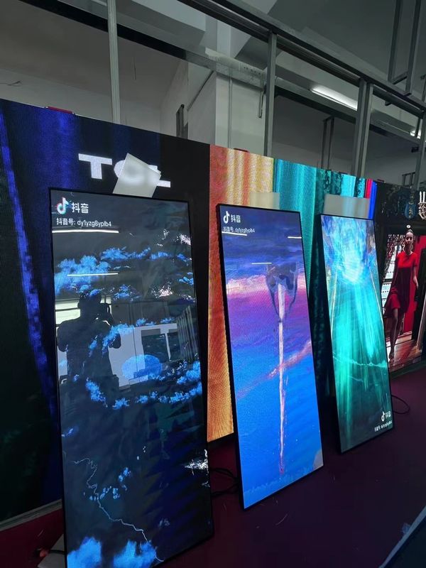Lâmpadas LED de cartaz de alumínio, ferro e aço 960*1920 Lâmpadas LED P2.5 Indoor 3840hz IP56